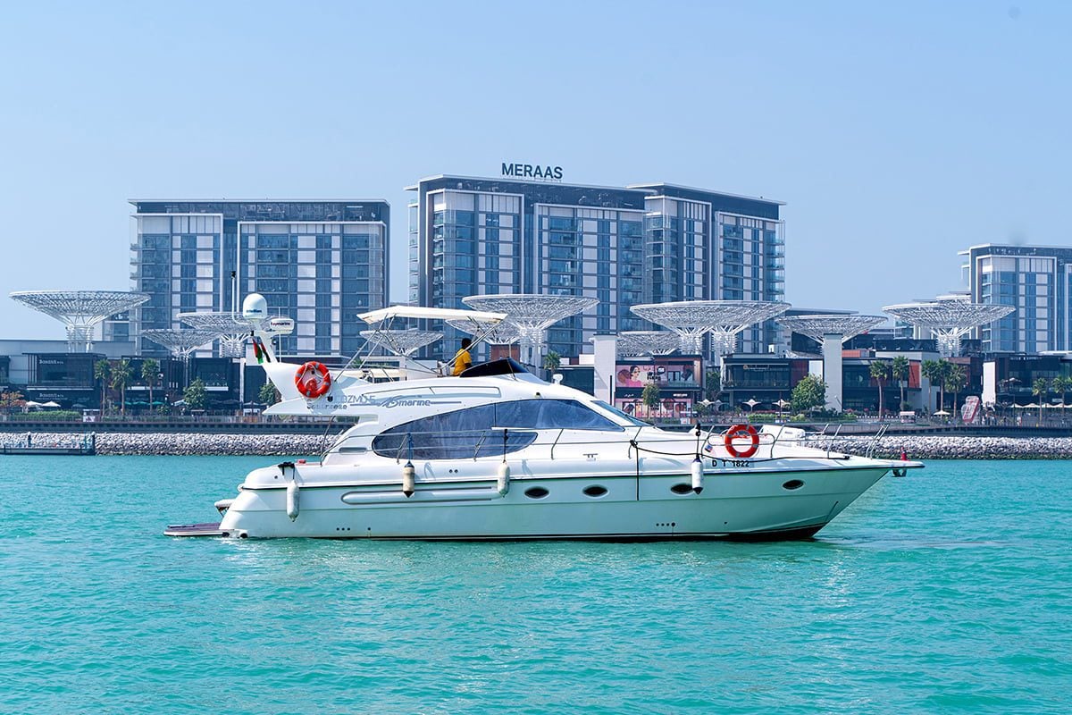 52 ft Yacht